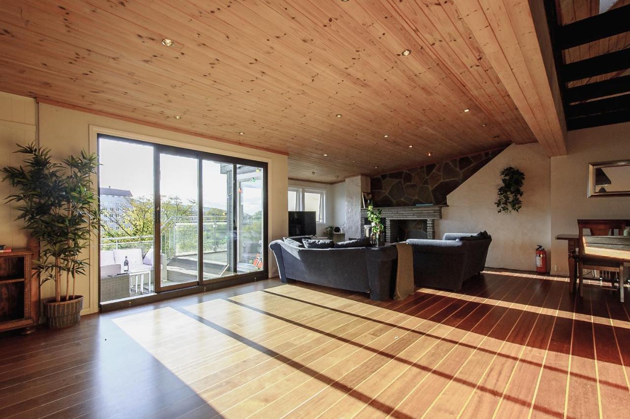 Spacious Penthouse With Grand Terrace Bergen Exteriér fotografie